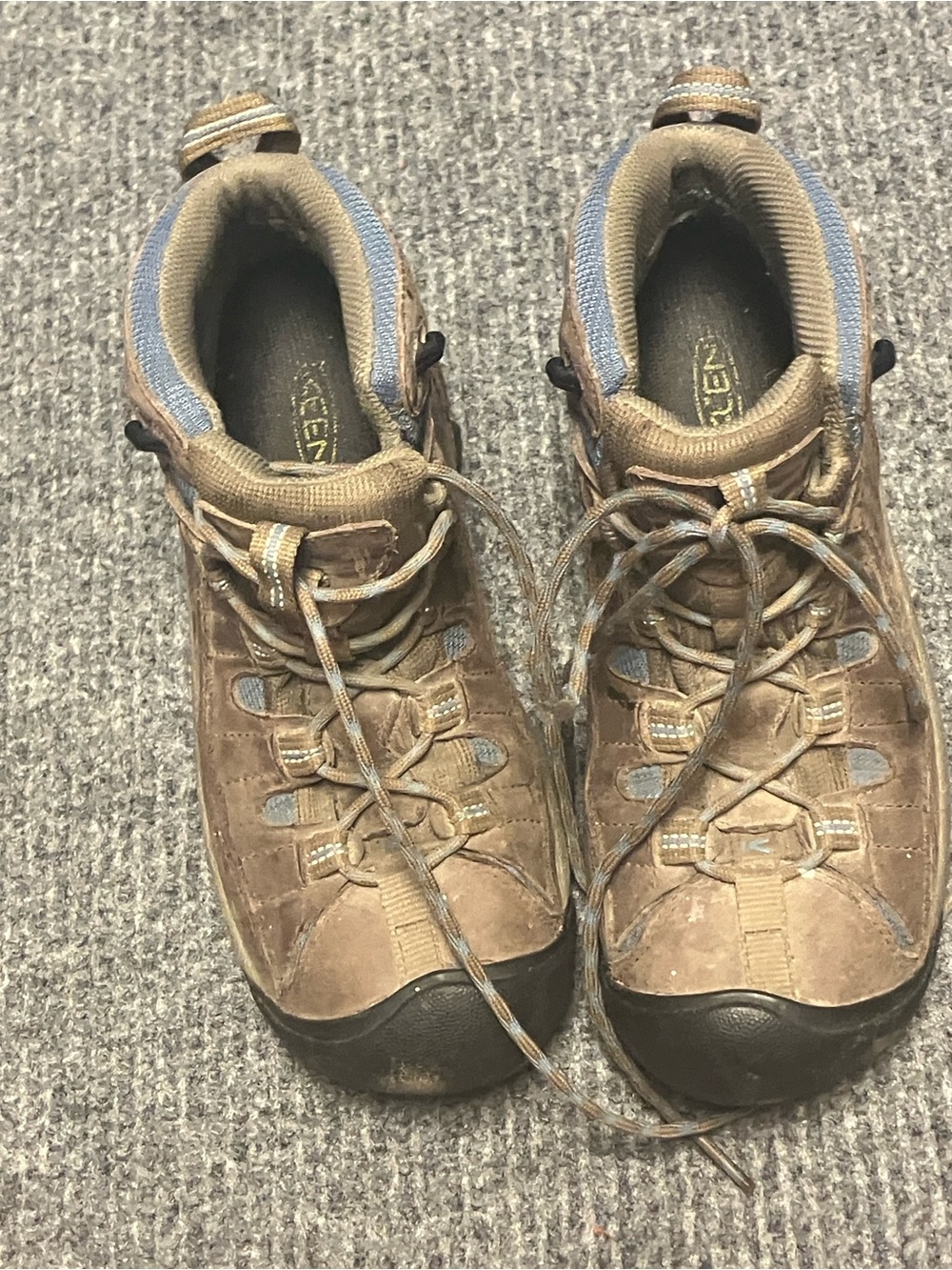 KEEN Size 8 Brown Hiking Boots